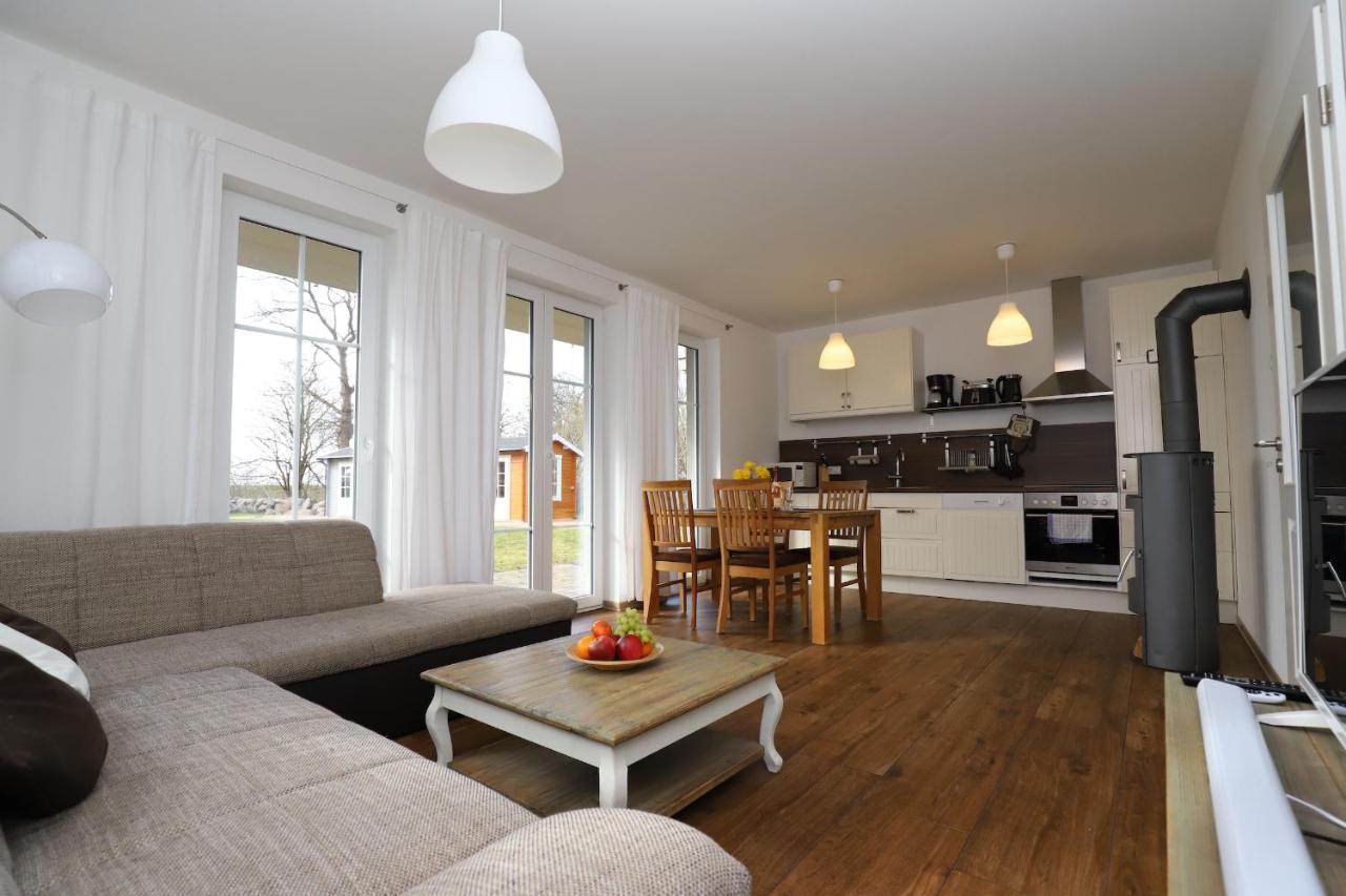 Ferienwohnung1 in der Villa Westwind Thiessow Exterior foto